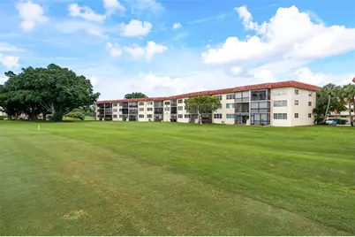 9411 N Hollybrook Lake Dr, Unit #310, Pembroke Pines, FL 33025 - Photo 21