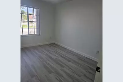 7327 NW 173rd Dr, Unit #104, Hialeah, FL 33015 - Photo 11