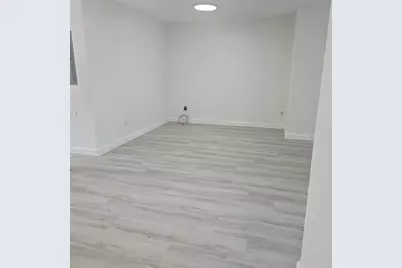 7327 NW 173rd Dr, Unit #104, Hialeah, FL 33015 - Photo 5