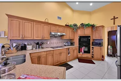 5200 NW 67th Ave, Lauderhill, FL 33319 - Photo 17