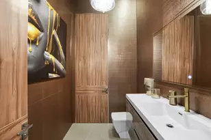 671 Middle River Dr, Fort Lauderdale, FL 33304 - Photo 51