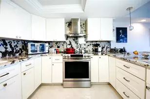 2450 Presidential Way, West Palm Beach, FL 33401 - Photo 13