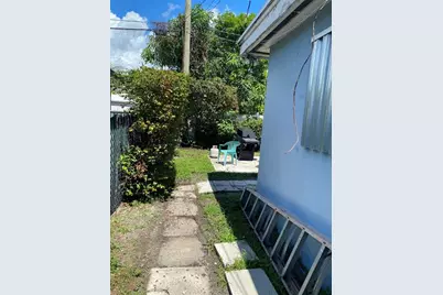 6901 SW 6th St, Pembroke Pines, FL 33023 - Photo 3