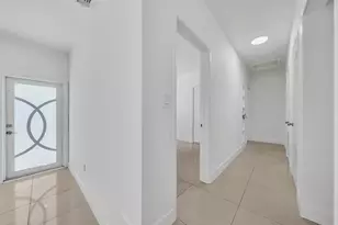 16010 NE 5th Ave, Miami, FL 33162 - Photo 13