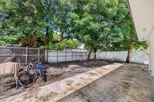 16010 NE 5th Ave, Miami, FL 33162 - Photo 39