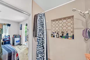 16010 NE 5th Ave, Miami, FL 33162 - Photo 53