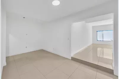 16010 NE 5th Ave, Miami, FL 33162 - Photo 31