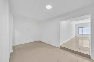 16010 NE 5th Ave, Miami, FL 33162 - Photo 31