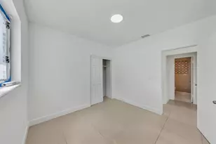 16010 NE 5th Ave, Miami, FL 33162 - Photo 15