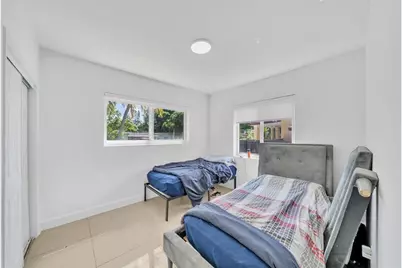 16010 NE 5th Ave, Miami, FL 33162 - Photo 19