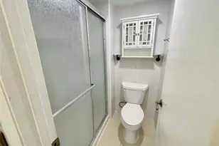 5090 SW 64th Ave, Davie, FL 33314 - Photo 13