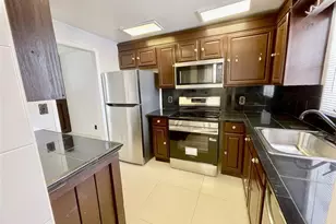 5090 SW 64th Ave, Davie, FL 33314 - Photo 3