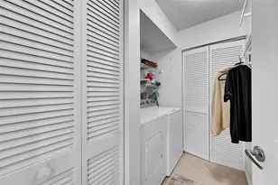 10133 NW 24th Pl, Sunrise, FL 33322 - Photo 5