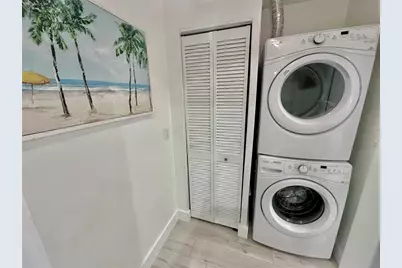 1920 NE 26th Dr, Wilton Manors, FL 33306 - Photo 23