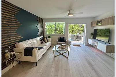 1920 NE 26th Dr, Wilton Manors, FL 33306 - Photo 9