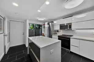 1100 SE 5th Ct, Pompano Beach, FL 33060 - Photo 3