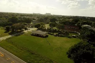 4041 SW 52nd St, Dania Beach, FL 33004 - Photo 3