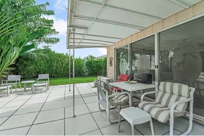 1122  Beach Rd, Singer Island, FL 33404 - Photo 21