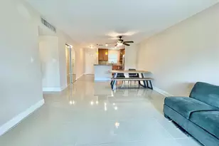 809 W Oakland Park Blvd, Oakland Park, FL 33311 - Photo 9