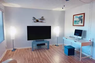 13250 SW 4th Ct, Pembroke Pines, FL 33027 - Photo 3