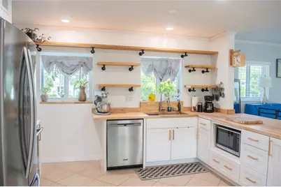 1000 SE 4th St, Unit #209, Fort Lauderdale, FL 33301 - Photo 7