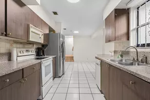 14800 NE 8th Ct, Unincorporated Dade County, FL 33161 - Photo 11