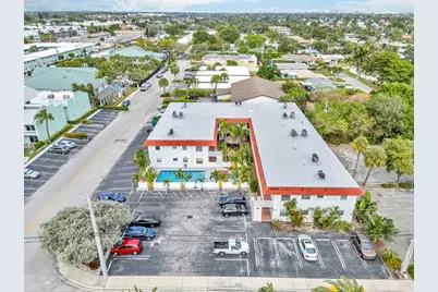 2201 NE 36th St, Unit #205, Lighthouse Point, FL 33064 - Photo 5