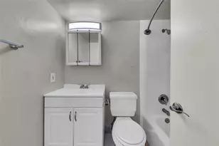 2201 NE 36th St, Lighthouse Point, FL 33064 - Photo 29