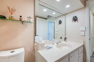 7400 Radice Ct, Lauderhill, FL 33319 - Photo 27