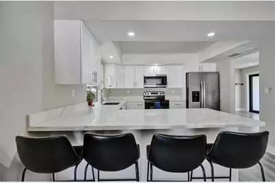 6411 SW 6th St, Margate, FL 33068 - Photo 11