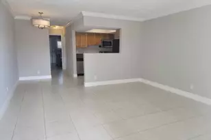 2100 N Diana Dr Unit, Hallandale Beach, FL 33009 - Photo 3