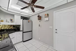 3233 NE 34th St, Fort Lauderdale, FL 33308 - Photo 13