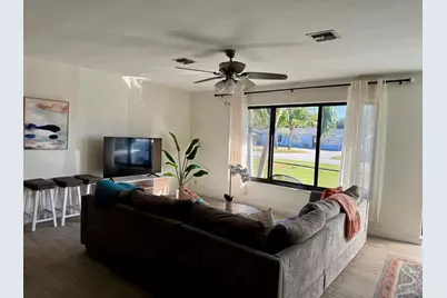 1101 SE 4th Ct, Deerfield Beach, FL 33441 - Photo 5