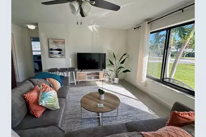 1101 SE 4th Ct, Deerfield Beach, FL 33441 - Photo 7