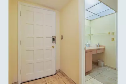 6010 S Falls Circle Dr, Unit #305, Lauderhill, FL 33319 - Photo 21