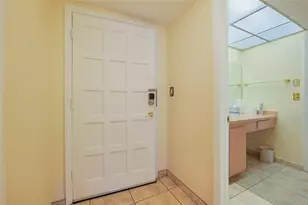 6010 S Falls Cir Dr, Lauderhill, FL 33319 - Photo 21