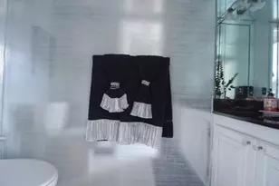 1018 NE 25th, Hallandale Beach, FL 33009 - Photo 21