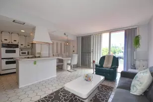 1018 NE 25th, Hallandale Beach, FL 33009 - Photo 17