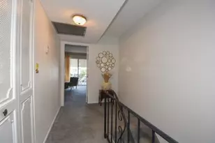 1018 NE 25th, Hallandale Beach, FL 33009 - Photo 27