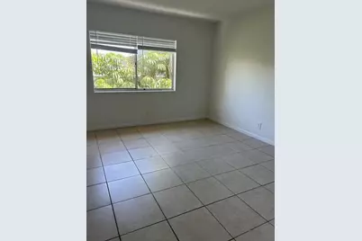 515 S Sequoia Dr, Unit #206, West Palm Beach, FL 33409 - Photo 3