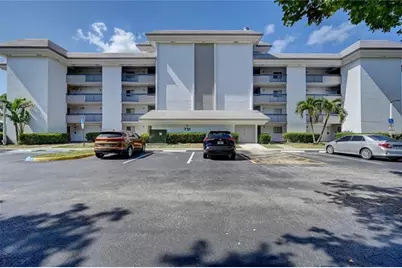 731 N Pine Island Rd, Unit #404, Plantation, FL 33324 - Photo 11