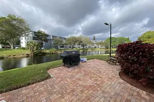 1060 Oakridge F, Deerfield Beach, FL 33442 - Photo 43