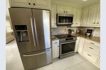 1060  Oakridge F, Unit #1060, Deerfield Beach, FL 33442 - Photo 13