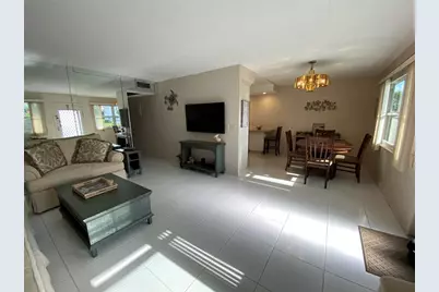 1060  Oakridge F, Unit #1060, Deerfield Beach, FL 33442 - Photo 7