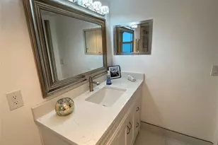 1060 Oakridge F, Deerfield Beach, FL 33442 - Photo 27