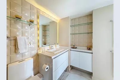 3625 N Country Club Dr, Unit #1204, Aventura, FL 33180 - Photo 21