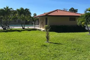 21895 Lake Forest Cir, Boca Raton, FL 33433 - Photo 29