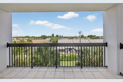 2707 NE 14th St Cswy, Unit #401, Pompano Beach, FL 33062 - Photo 9