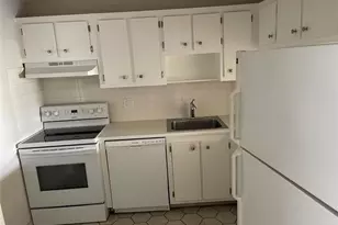 1005 Country Club Dr, Margate, FL 33063 - Photo 1