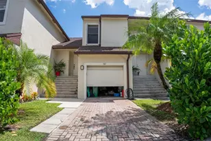 361 SW 95 Terrace, Pembroke Pines, FL 33025 - Photo 1